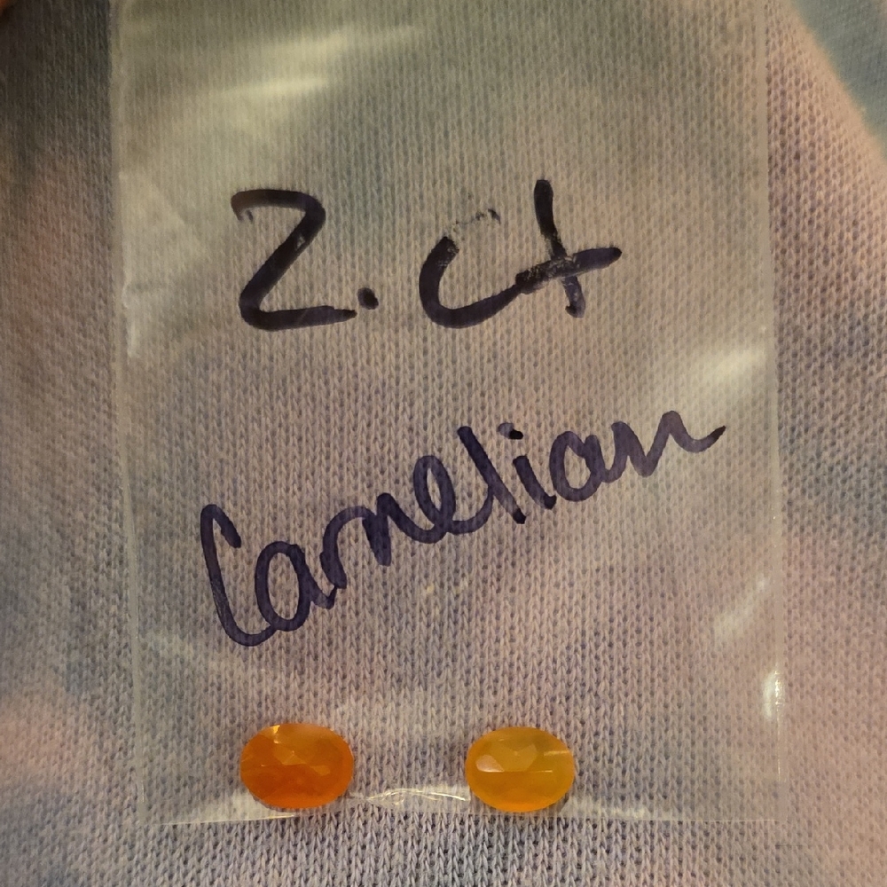 Appx 2 Ct (Combined) Carnelian Loose Gemstones